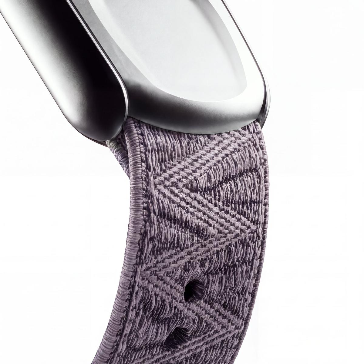 Patterned woven fabric strap